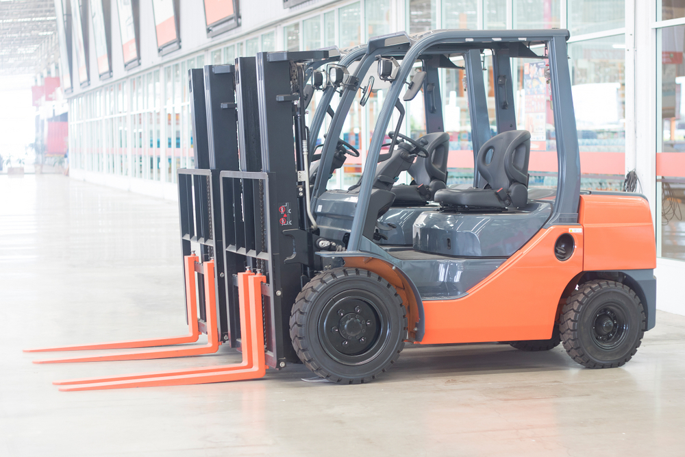 A FORKLIFT TRUCK’S BENEFITS FOR YOUR WAREHOUSE