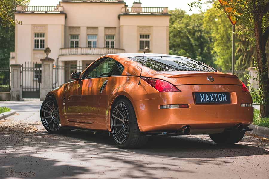 Nissan 350Z with Maxton